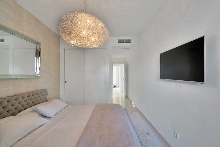 Image No.26-3 Bed Property for sale