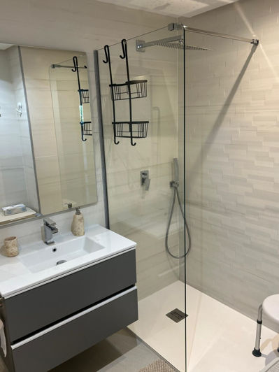 Image No.14-3 Bed Property for sale