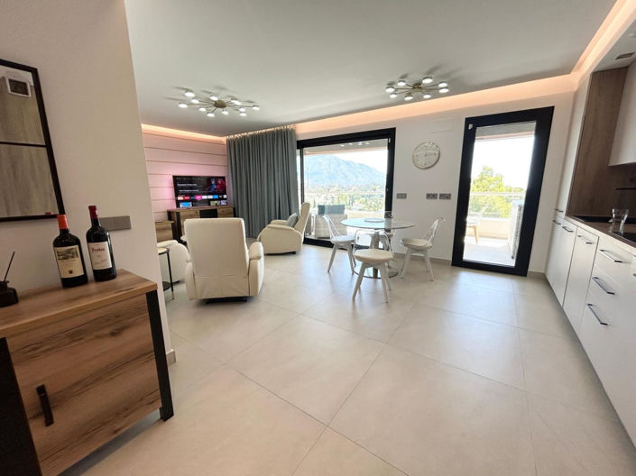 Image No.17-3 Bed Property for sale