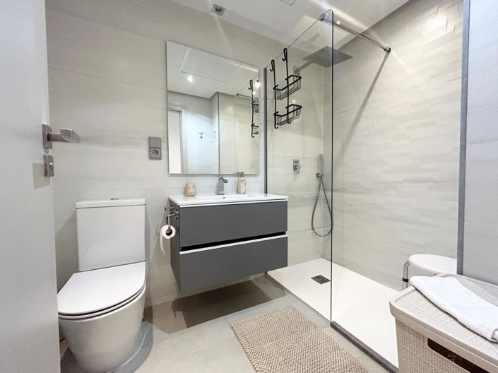 Image No.36-3 Bed Property for sale