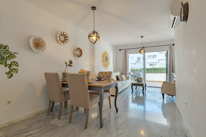 Image No.20-2 Bed Property for sale