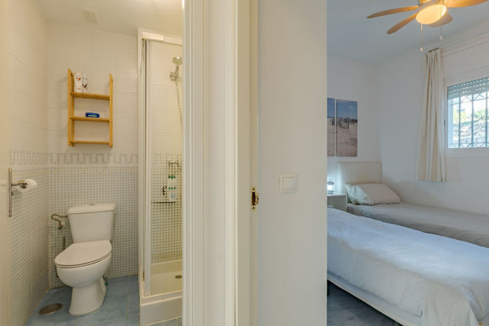 Image No.39-2 Bed Property for sale