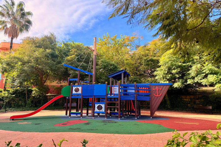 Image No.18-2 Bed Property for sale