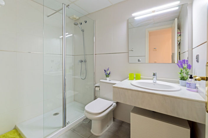 Image No.22-3 Bed Property for sale