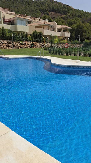 Image No.15-3 Bed Property for sale