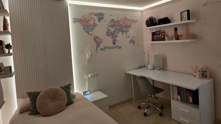 Image No.9-3 Bed Property for sale