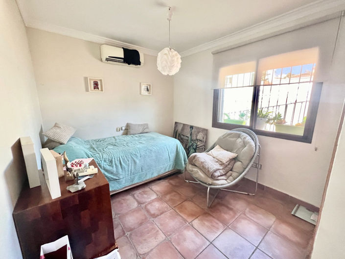 Image No.11-4 Bed Villa for sale