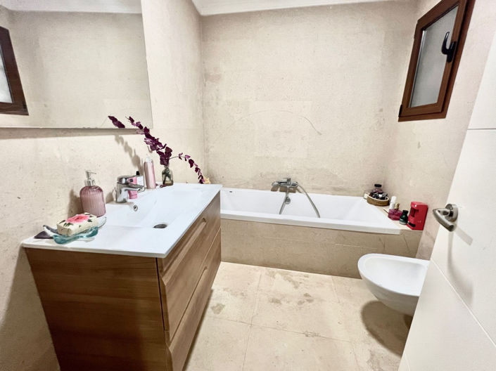 Image No.16-4 Bed Villa for sale