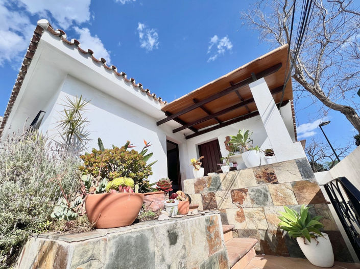 Image No.19-4 Bed Villa for sale