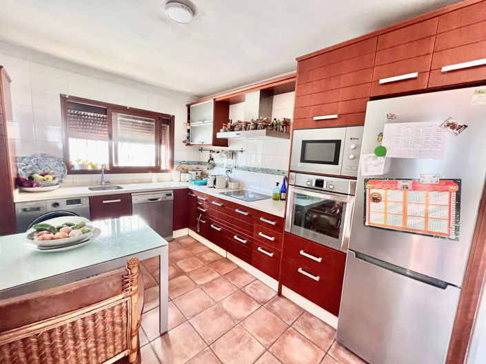 Image No.7-4 Bed Villa for sale