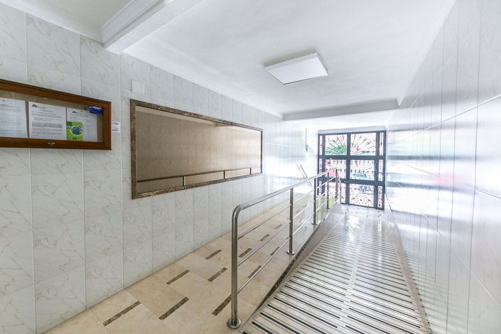 Image No.29-3 Bed Property for sale