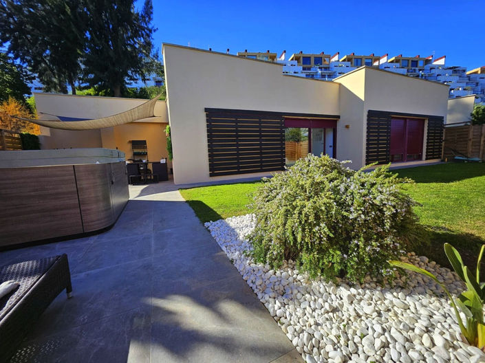 Image No.3-3 Bed Villa for sale