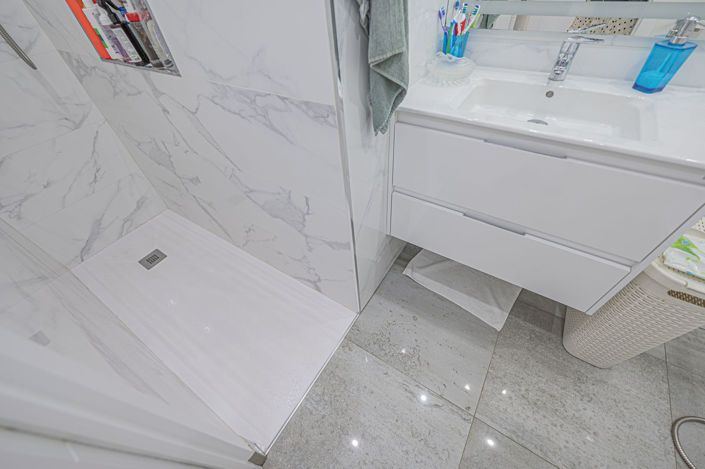 Image No.11-3 Bed Property for sale