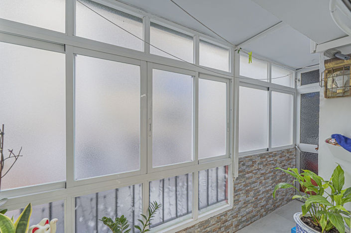 Image No.12-3 Bed Property for sale