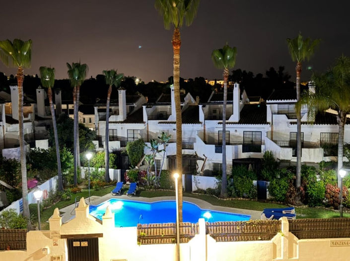 Image No.40-6 Bed Townhouse for sale