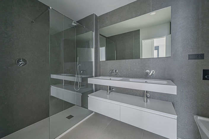 Image No.11-3 Bed Property for sale