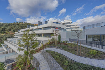 property1033cae97ba722cf93ec31d57b6b6a03ef7c