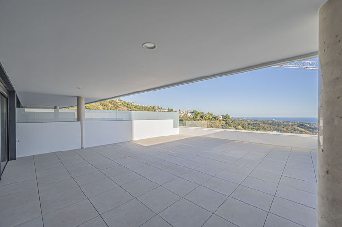 Image No.13-3 Bed Property for sale