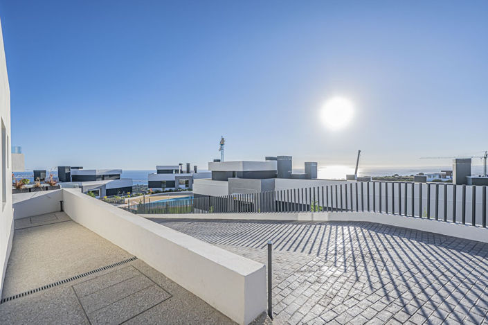 Image No.14-3 Bed Property for sale