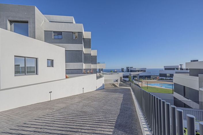 Image No.16-3 Bed Property for sale