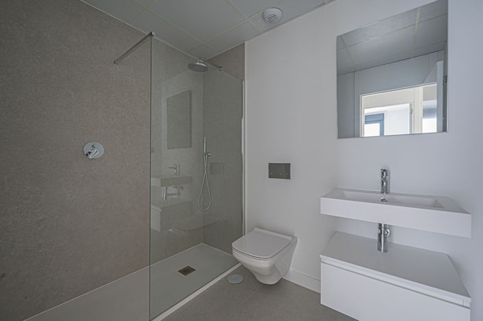 Image No.18-3 Bed Property for sale