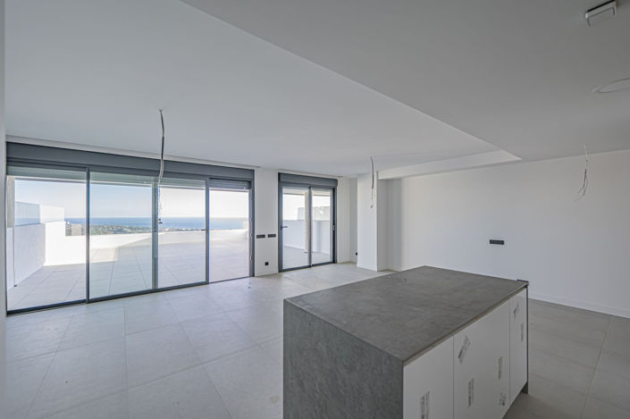 Image No.8-3 Bed Property for sale