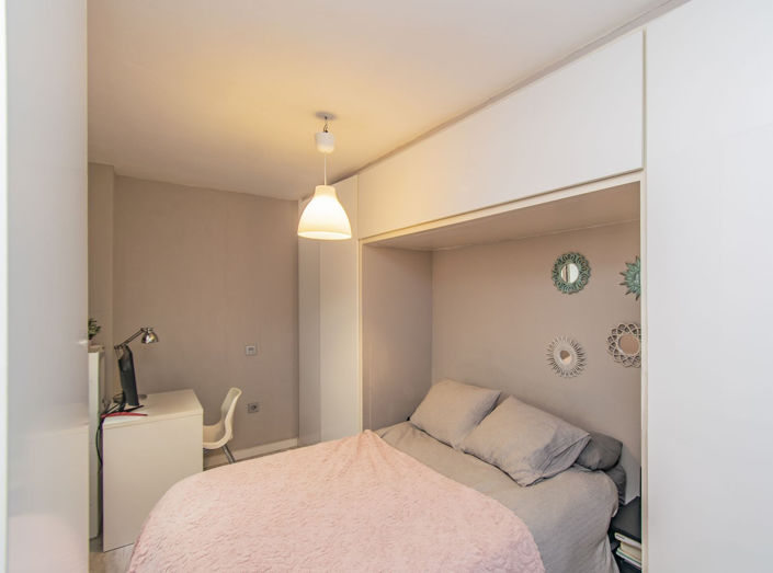 Image No.12-4 Bed Property for sale