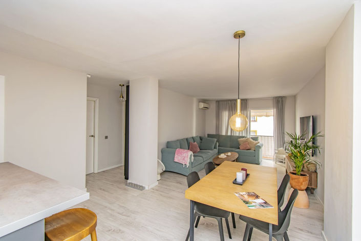 Image No.6-4 Bed Property for sale