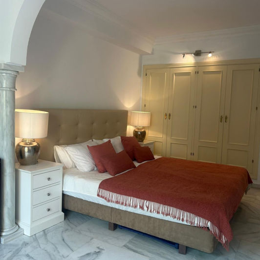 Image No.14-2 Bed Property for sale