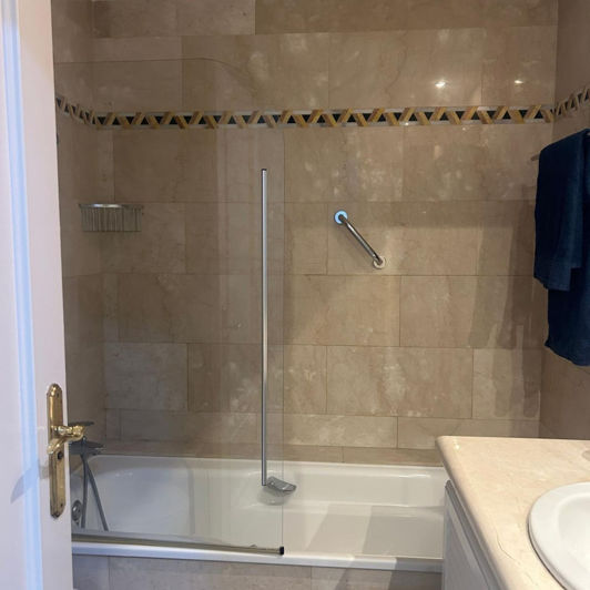 Image No.15-2 Bed Property for sale