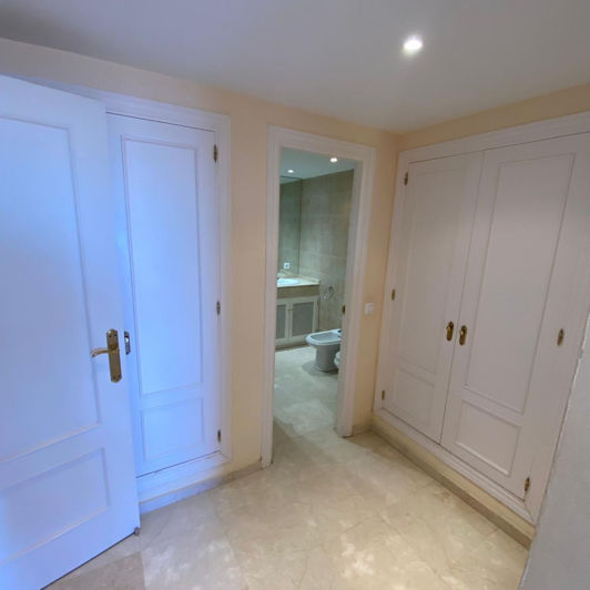 Image No.30-4 Bed Duplex for sale