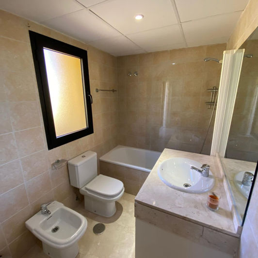 Image No.33-4 Bed Duplex for sale