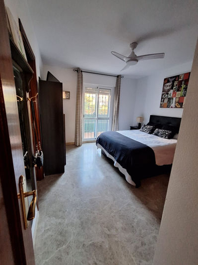 Image No.15-4 Bed Townhouse for sale