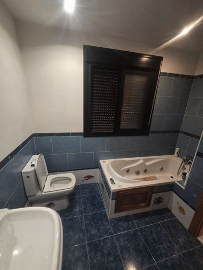 Image No.15-3 Bed Property for sale