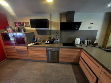 property990f2664b8e4bd76d719303b5d1d5d23fad