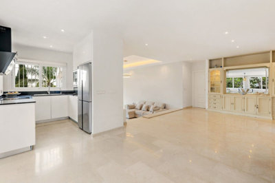 property1066a0617c9e255092e9a83d47cb4995567c