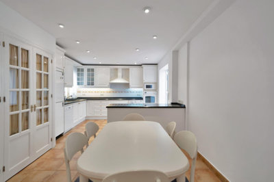 property9635515182d858a64f424c766aa6702172b