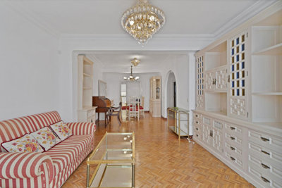 property963749afa72b9191e96967510a60c3004fc