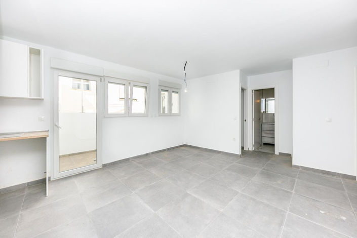 Image No.7-4 Bed Townhouse for sale