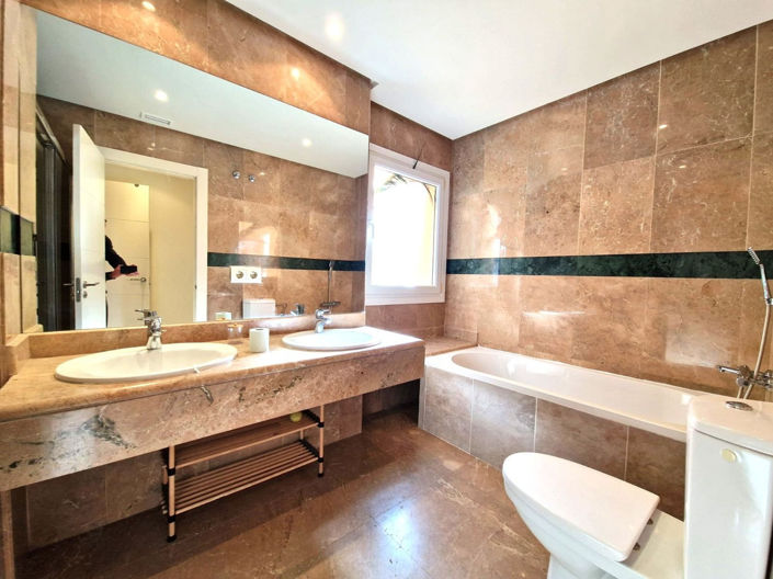 Image No.16-Propriété de 2 chambres à vendre à Marbella