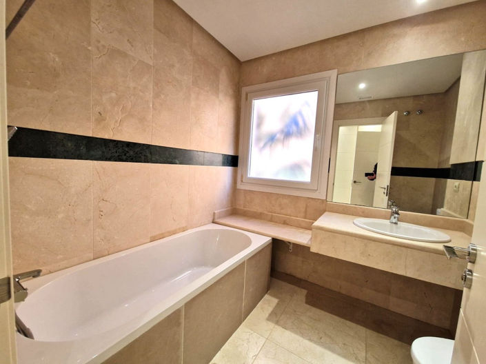 Image No.18-Propriété de 2 chambres à vendre à Marbella