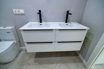 property1014554e6f2f9535b8d89f59da306457ae83