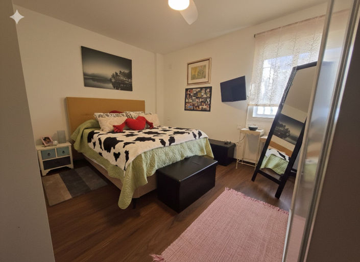 Image No.15-1 Bed Property for sale