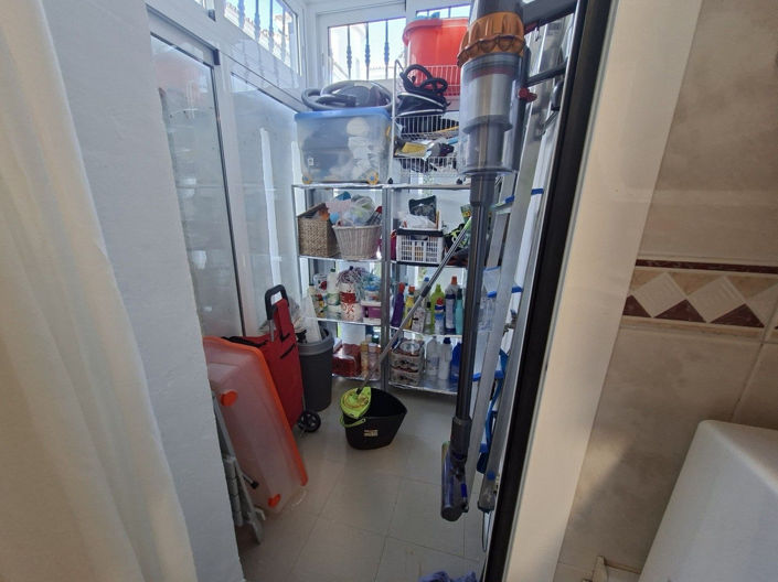 Image No.9-1 Bed Property for sale