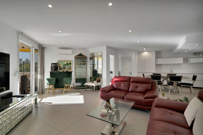 Image No.28-2 Bed Property for sale