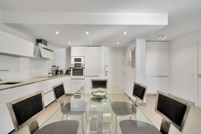 Image No.37-2 Bed Property for sale