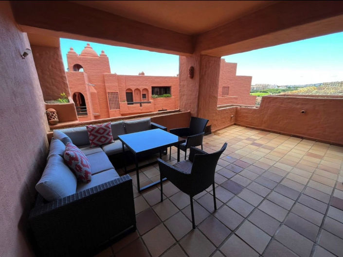 Image No.3-2 Bed Property for sale