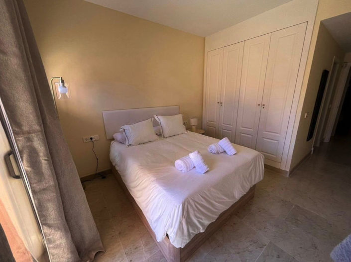 Image No.7-2 Bed Property for sale