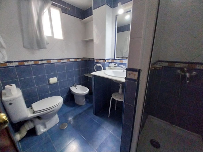 Image No.26-3 Bed Property for sale