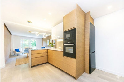 property8261893ae72dea258560bb1064f20810f58